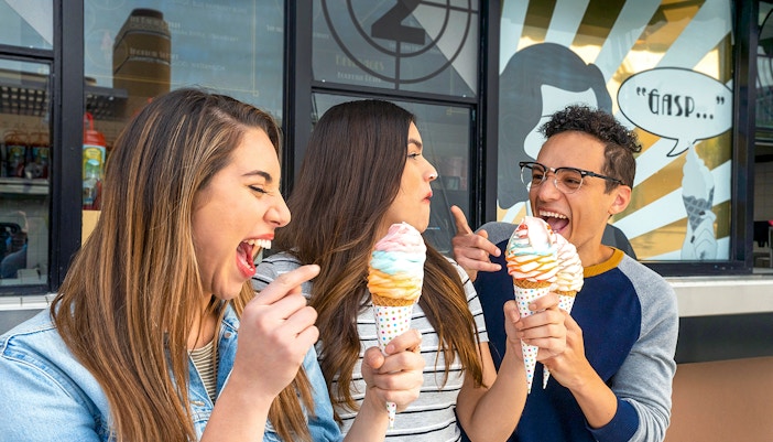 Guests enjoying ice cream at Universal Studios Hollywood