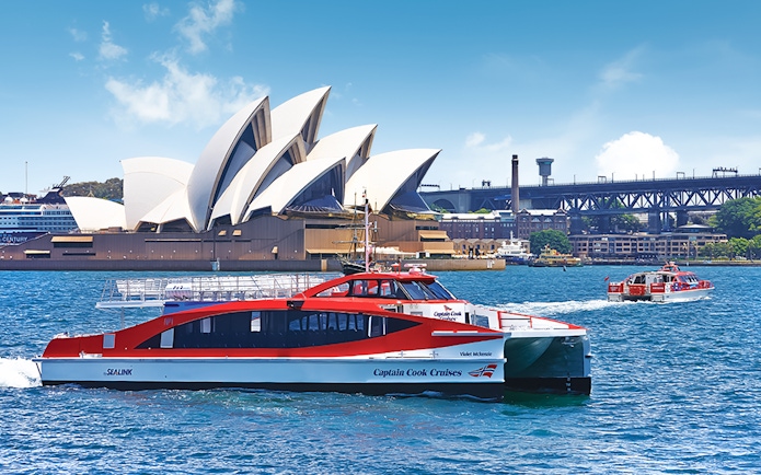 Express ferry near Sydney Opera House en route to Taronga Zoo.
