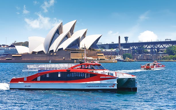 Express ferry near Sydney Opera House en route to Taronga Zoo.