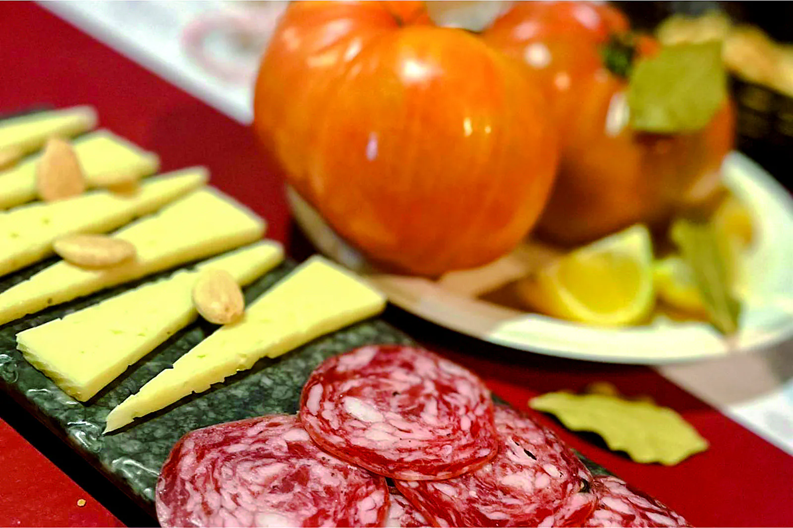 Mijas: Organic Vineyard Tasting with 5 Wines, 2 Olive Oils & Tapas