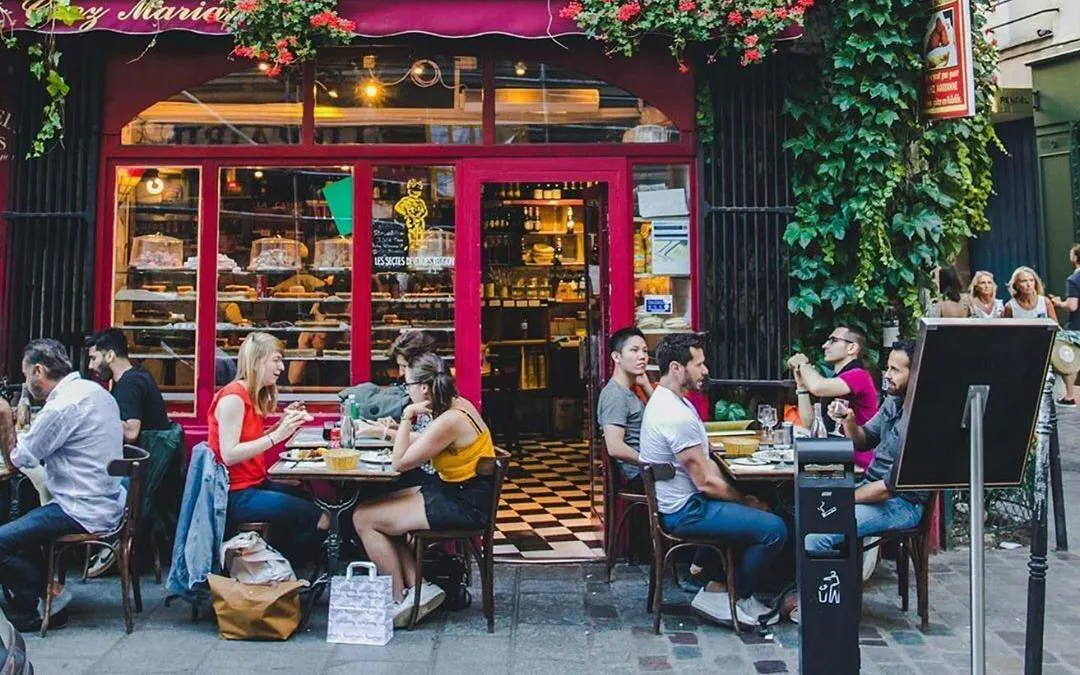 Paris Le Marais and Jewish Quarter Small-Group Walking Tour