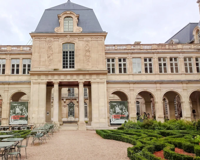 Carnavalet Museum Guided Tour with Permanent Exhibition Access and Historical Insights in Paris (Product 54094)