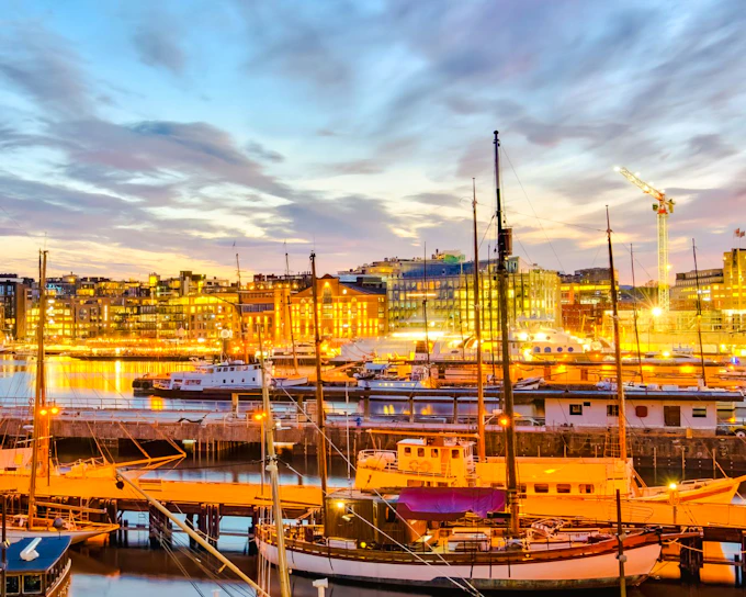 Oslo Private Walking Tour with Local Guide (Product 53040)