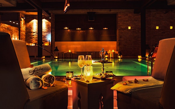 Budapest: Mandala Day Spa Entry & Luxury Pool Experience