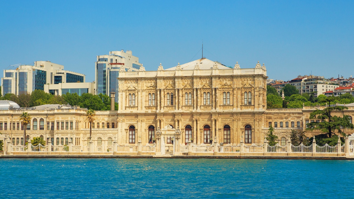 Where is Dolmabahce Palace Located?