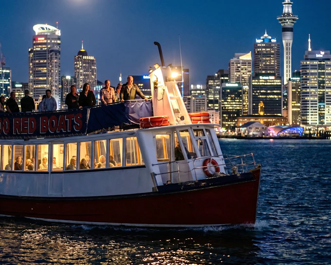 Auckland Night Lights Harbour cruise with Grazing Table & Drink