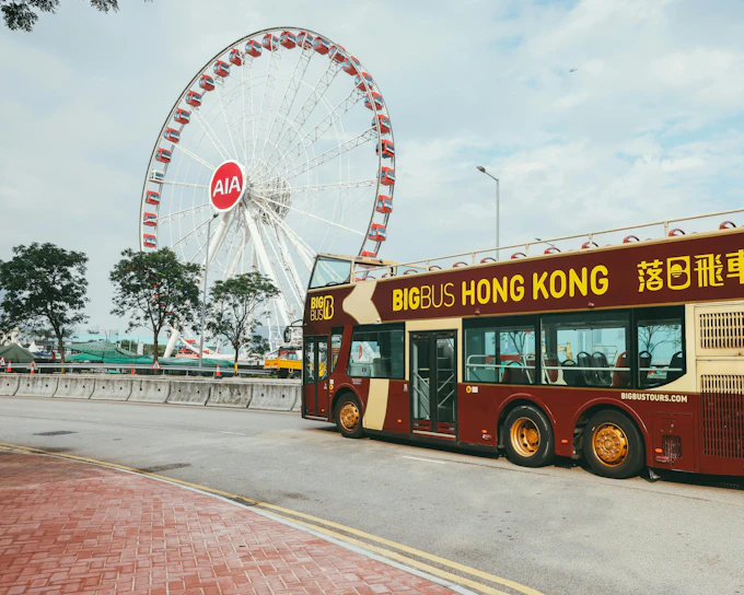 Big Bus: Hong Kong Hop-on Hop-off Bus Tour with Victoria Harbor Ferry Transfer