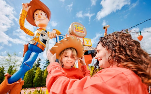 ingressos para a disneyland® paris com transporte de ida e volta do centro de paris-4