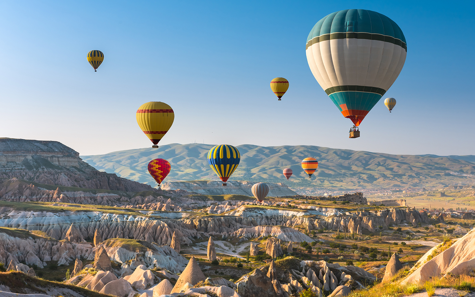 Weather-dependent flights