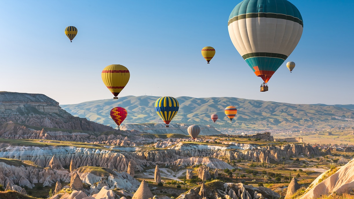 Weather-dependent flights
