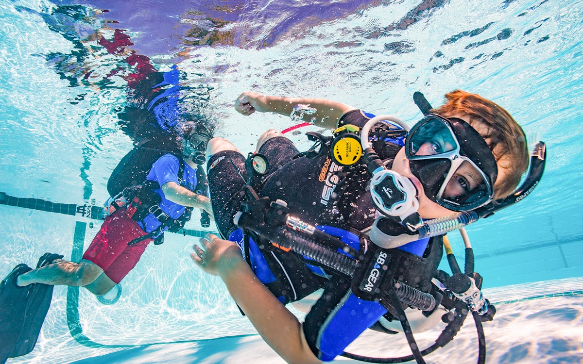 padi discover scuba diving at palm jumeirah dubai-9 padi discover scuba diving at palm jumeirah dubai-9