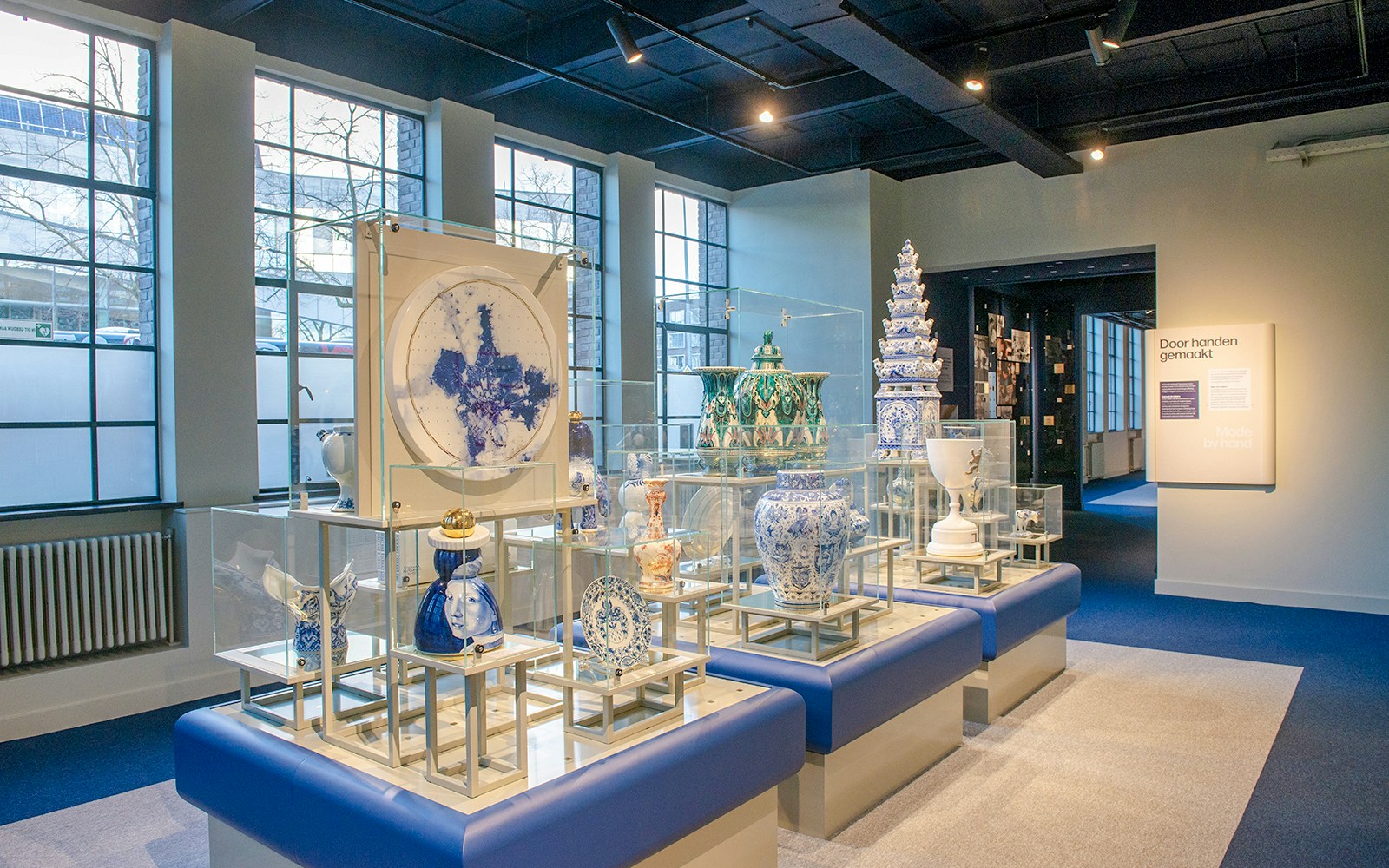 ceramics exhibit at royal delft