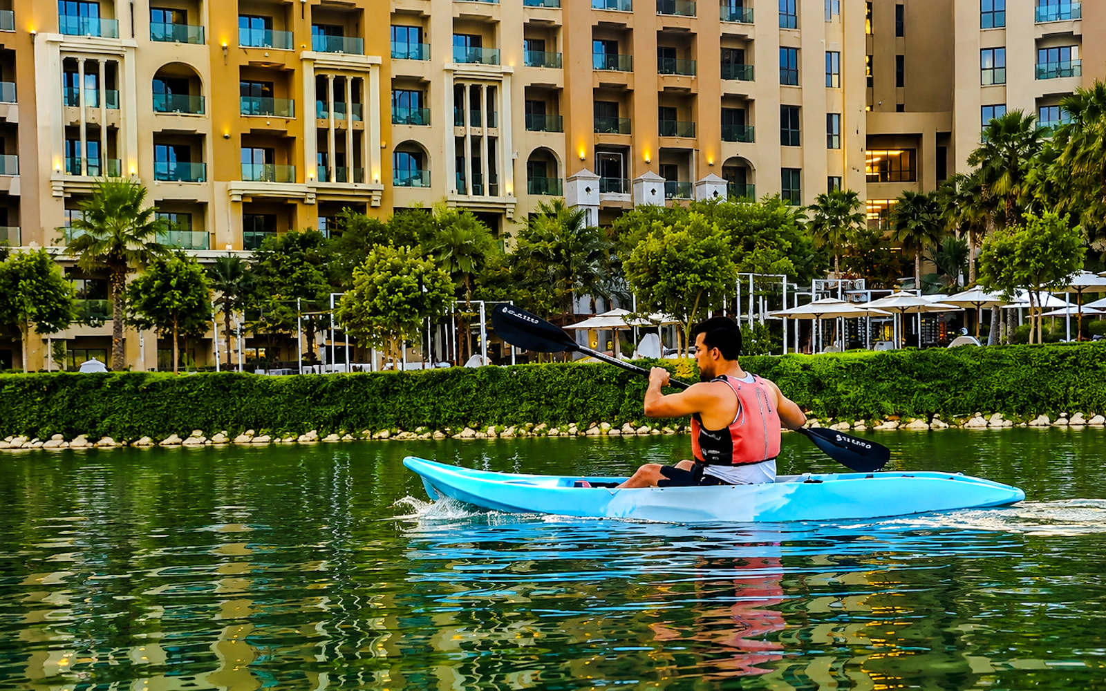 The Pearl Guided Kayak Tour in Doha (Product 53727)