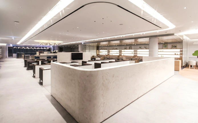 Matina Lounge seating area at Incheon International Airport Terminal 2, featuring modern design and ample seating.
