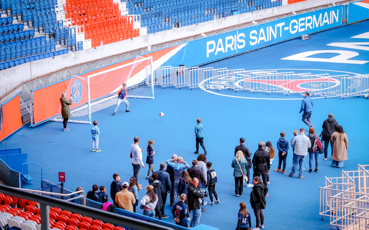Combo: PSG Stadium Tour + Roland Garros Guided Tour — 3