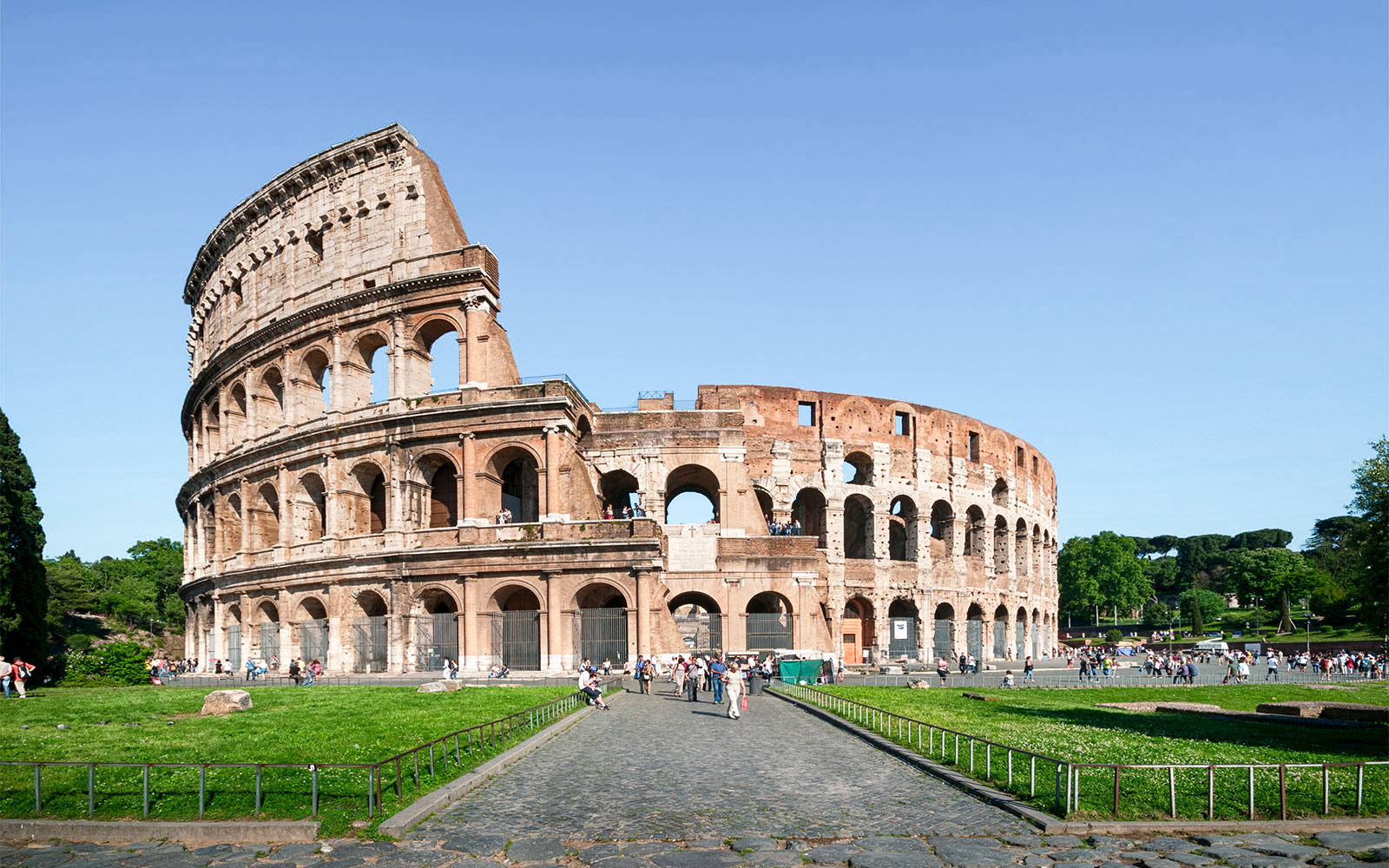 Best time to visit the Colosseum