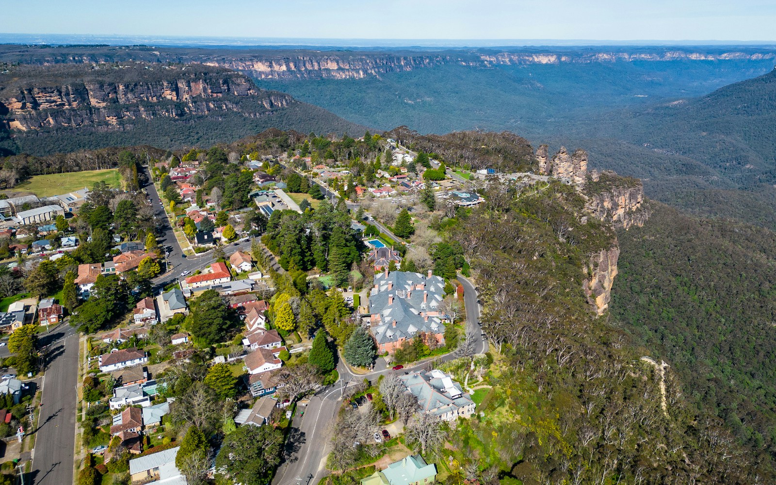 Aerial view of the town of Katoomba and the Three Sisters