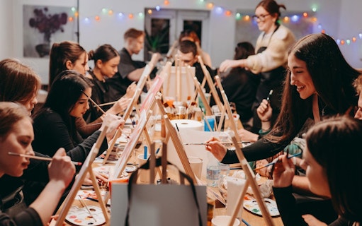 krakow sip & paint workshop with unlimited wine & prosecco-3