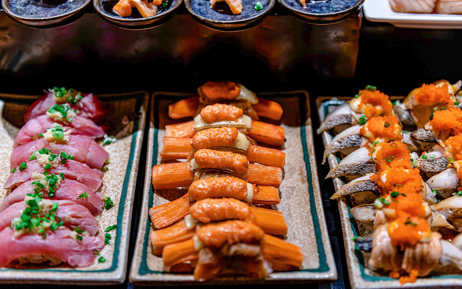 Japansk buffé till lunch (om alternativet väljs)