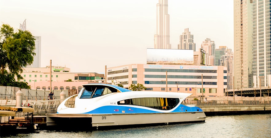 Dubai Fähre-Touren