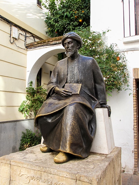 Statue of Maimonides in the Jewish Quarter, Cordoba.