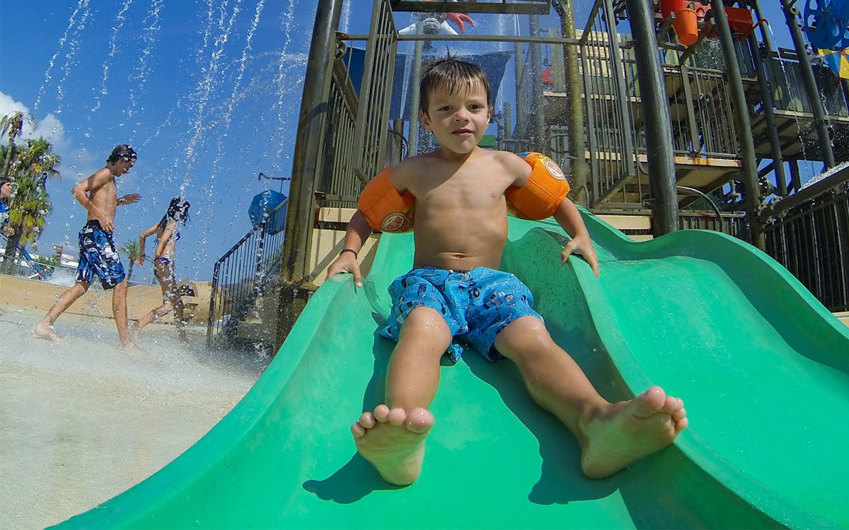 skip-the-line tickets to illa fantasia water park-7 skip-the-line tickets to illa fantasia water park-7