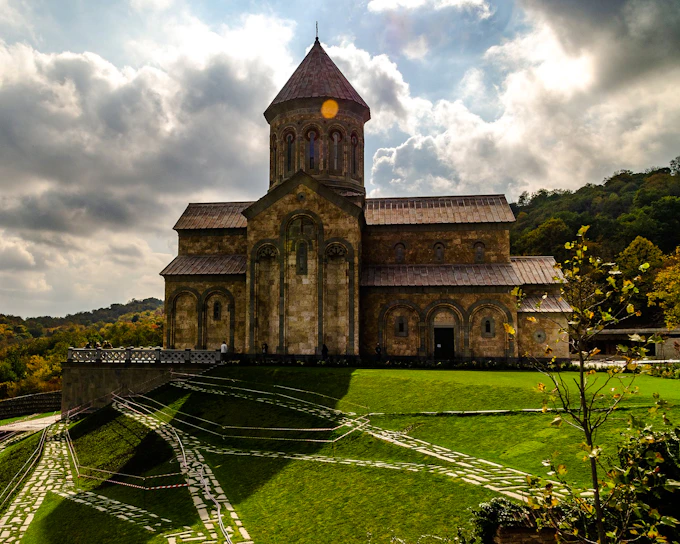 From Tbilisi: Kakheti Region and Sighnaghi Day Trip with Wine Tastings
