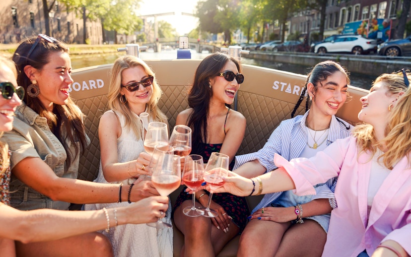 amsterdam: 1-godzinny rejs luksusową łodzią elektryczną po kanałach z barem na pokładzie-5