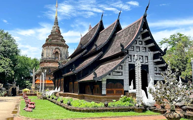 Chiang Mai Small-Group Temple Walking Tour