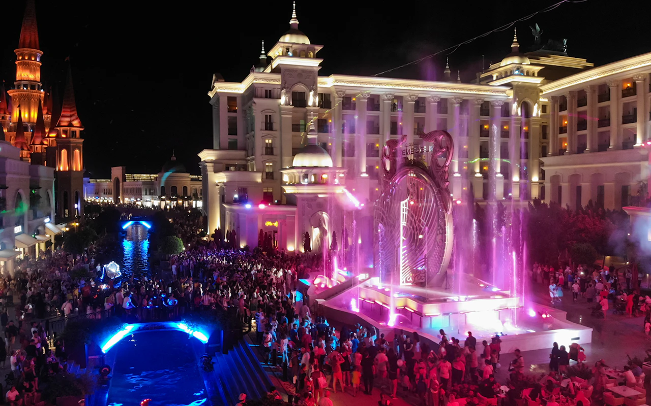 Spectacle nocturne « The Land of Legends » avec navettes aller-retour à partir de votre hôtel dans la région d'Antalya — 4