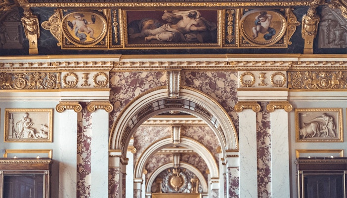 Louvre interno