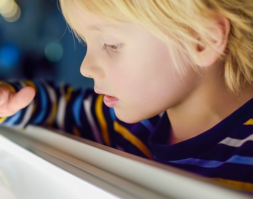A family at Dubai Frame