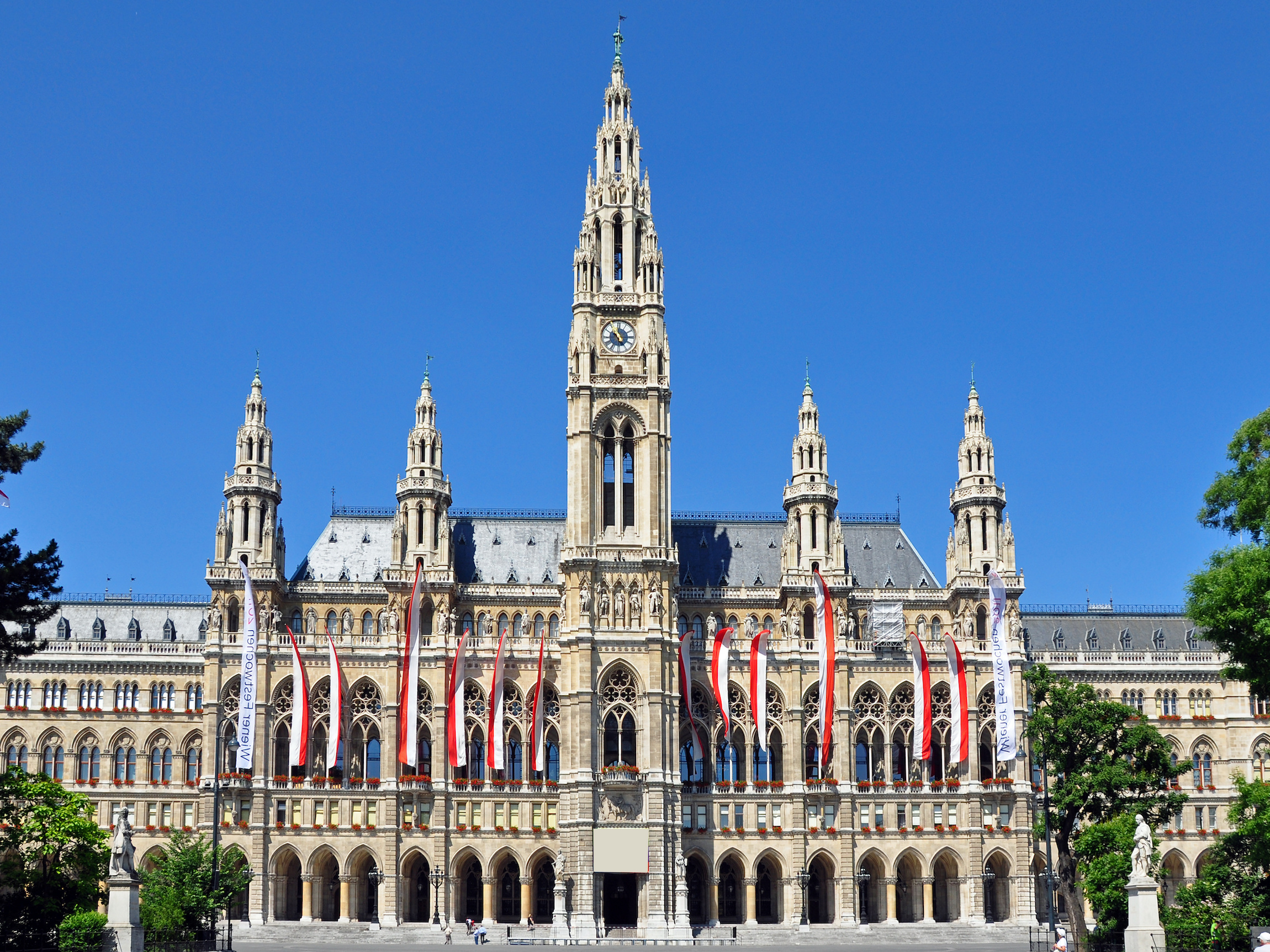  Viyana Belediye Binası (Rathaus)