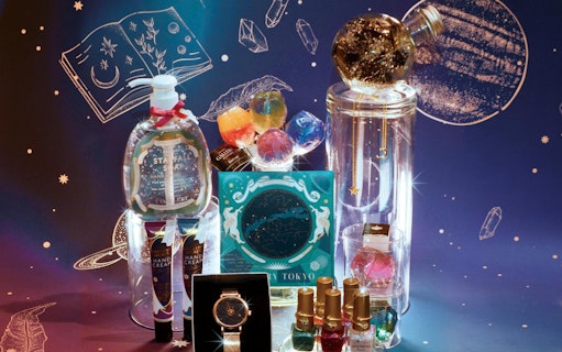Close-up of artifacts at Konica Minolta Planetaria TOKYO Ginza, featuring celestial-themed items.