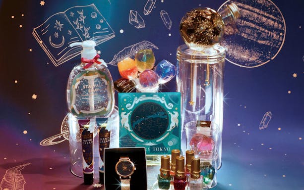 Close-up of artifacts at Konica Minolta Planetaria TOKYO Ginza, featuring celestial-themed items.