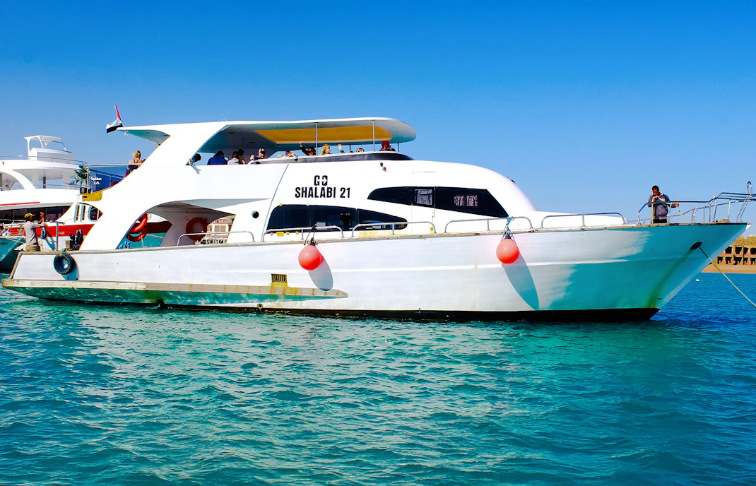 Speedboat tour in Dubai with passengers on deck.