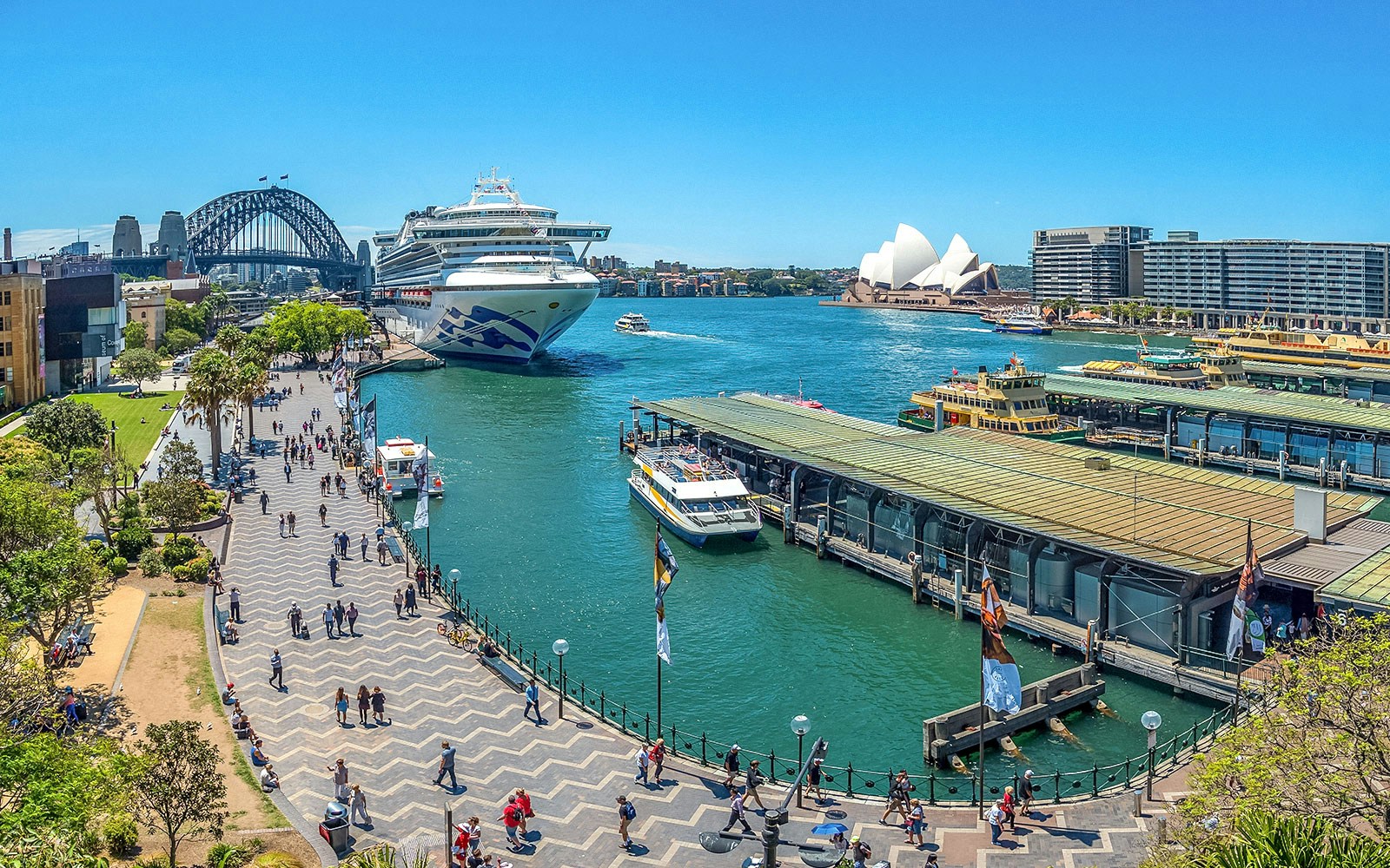 Ships at Circular Quay, Sydney