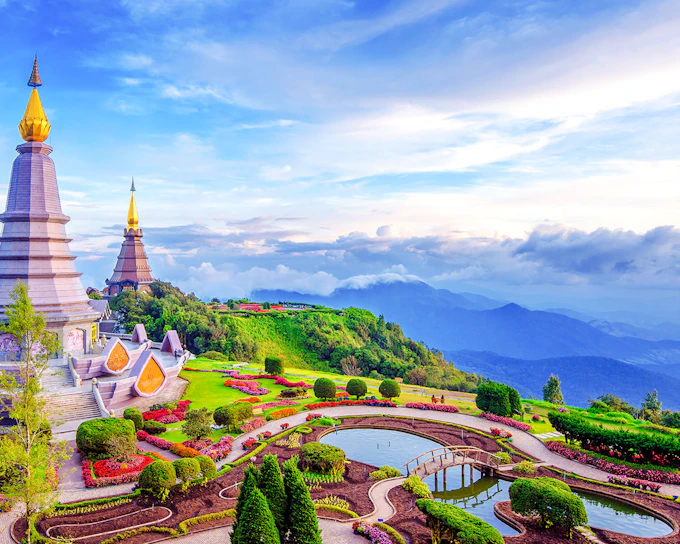 From Chiang Mai: Doi Inthanon National Park Full-Day Private Tour with Transfers