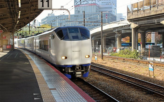 JR Haruka Airport Express train at Osaka station platform.