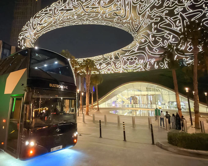Bustronome Dubai Sightseeing Tour with Gourmet Lunch or Dinner