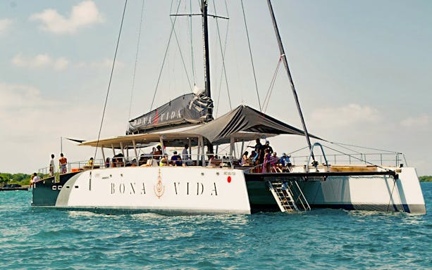 Tourists enjoying Catamaran Sunset Open Bar Tour in Cartagena.