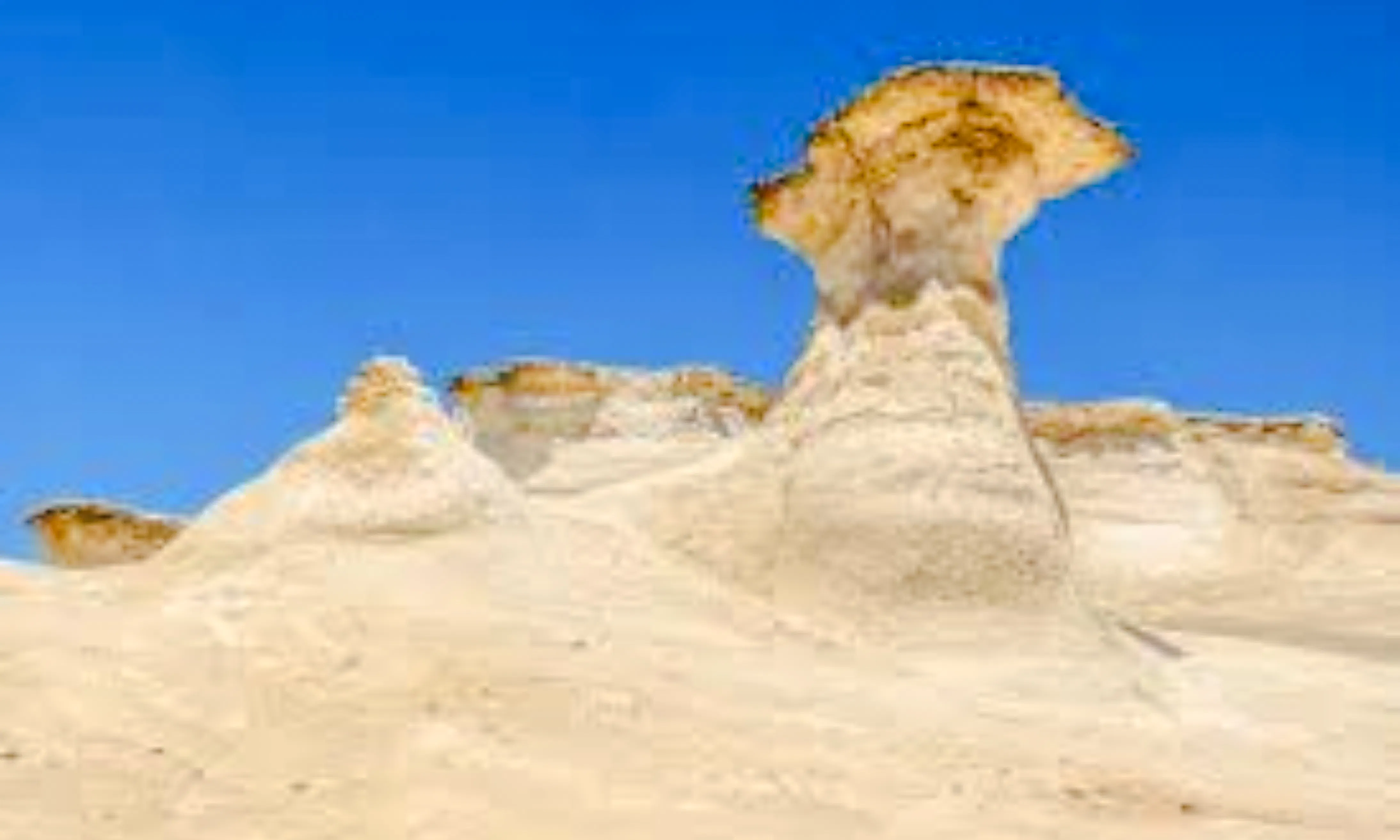west qatar half-day private tour: zekreet fort, richard serra east-west/west-east & camel racetrack-3