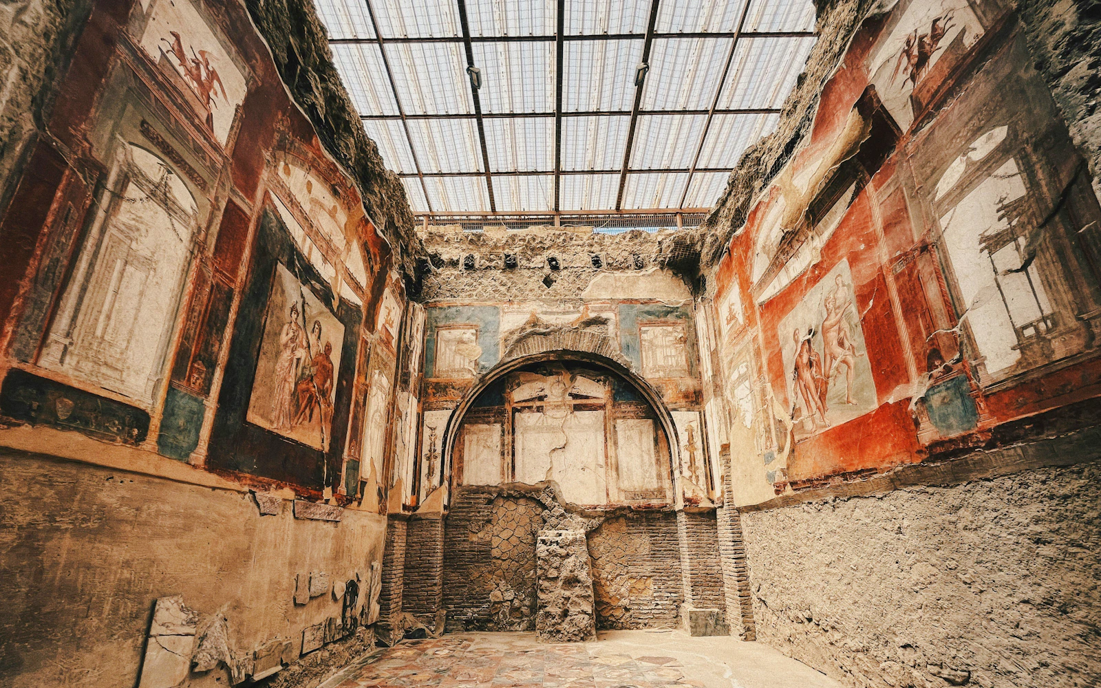 From Sorrento: Herculaneum Archaeological Park Guided Tour with Transfers Image 4