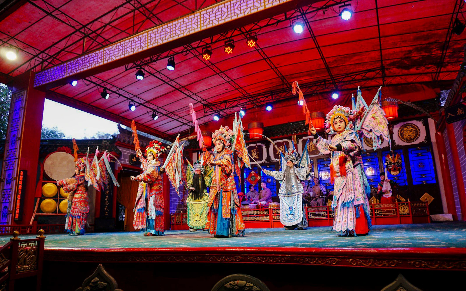 Shu Feng Ya Yun Sichuan Opera Face‑Changing Show, Chengdu