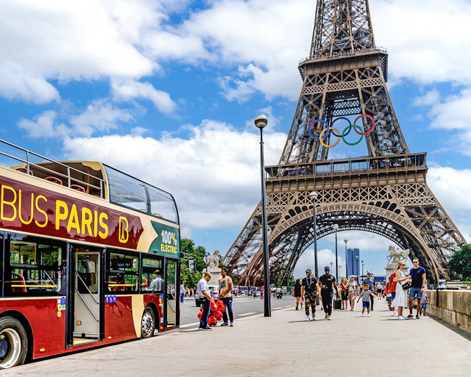 Big Bus: Paris Hop-on Hop-off Bus Tour with Optional Seine River Cruise