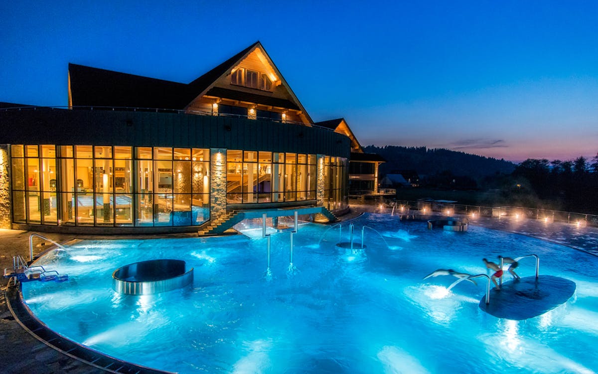 full-day tickets for skiing & chochołów thermal baths from krakow-6 full-day tickets for skiing & chochołów thermal baths from krakow-6