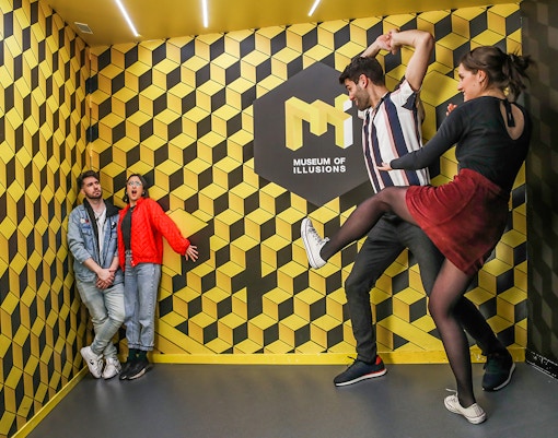 People at the Ames Room