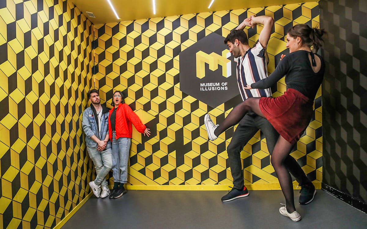 tickets to museum of illusions-5 tickets to museum of illusions-5