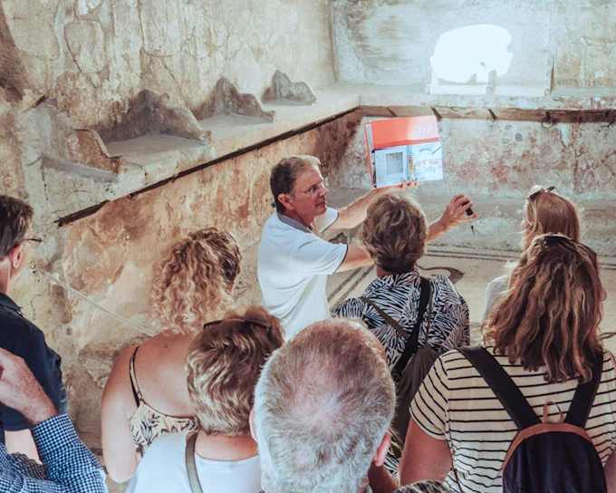 Herculaneum Priority-Entry Guided Tour with an Archaeologist