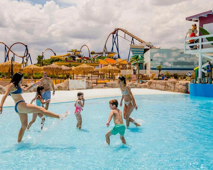 Parque Warner Beach Tickets